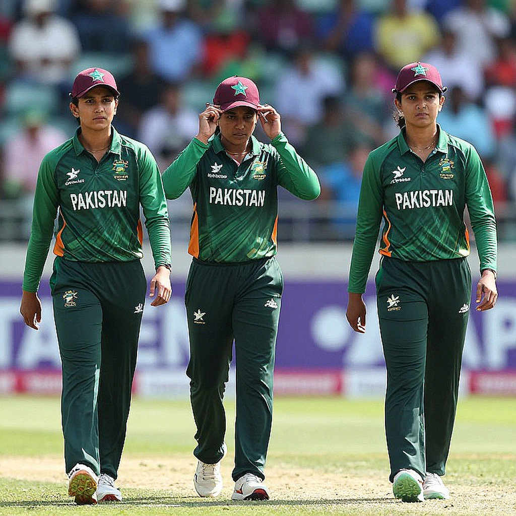 Mirpur Day 1: The Fourth Wicket Inside 213/3 and the New Ball at Over 80